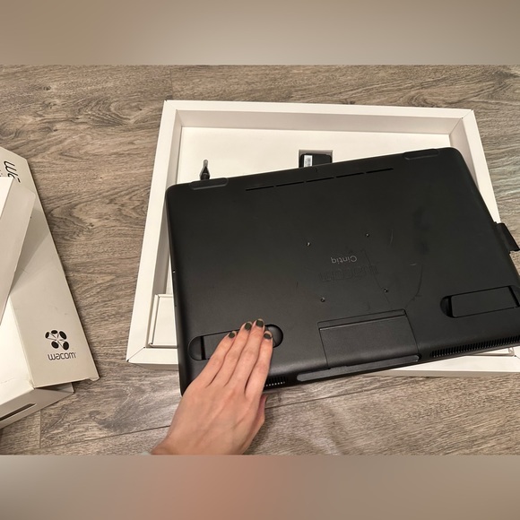 Wacom Cintiq 16 great condition Perfectly working - Picture 5 of 6